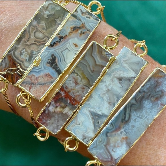 The Veronica Mexican Agate Bracelet - Picture 3 of 3